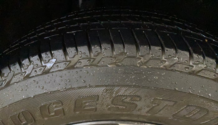 2023 Mahindra XUV700 AX 5 D MT 7 STR, Diesel, Manual, 80,296 km, Right Rear Tyre Tread