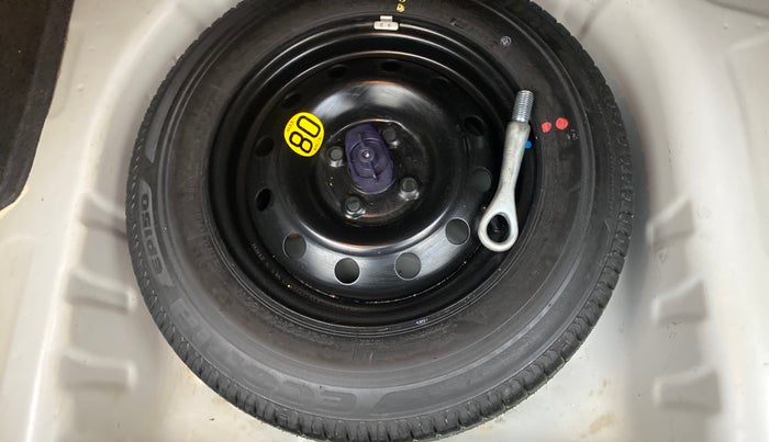 2019 Maruti Dzire ZXI AMT, Petrol, Automatic, 34,989 km, Dicky (Boot door) - Tool missing