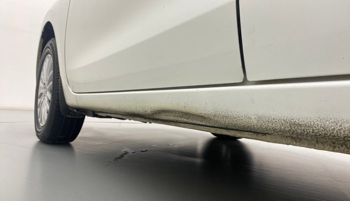 2019 Maruti Dzire ZXI AMT, Petrol, Automatic, 34,989 km, Left running board - Slightly dented