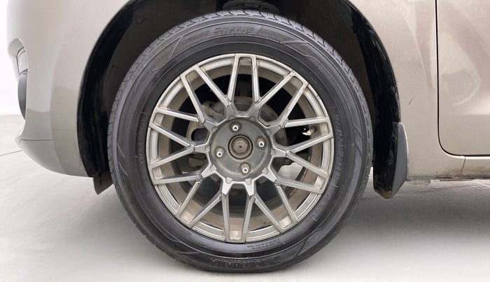 2018 Maruti Swift VXI AMT, Petrol, Automatic, 82,919 km, Left Front Wheel