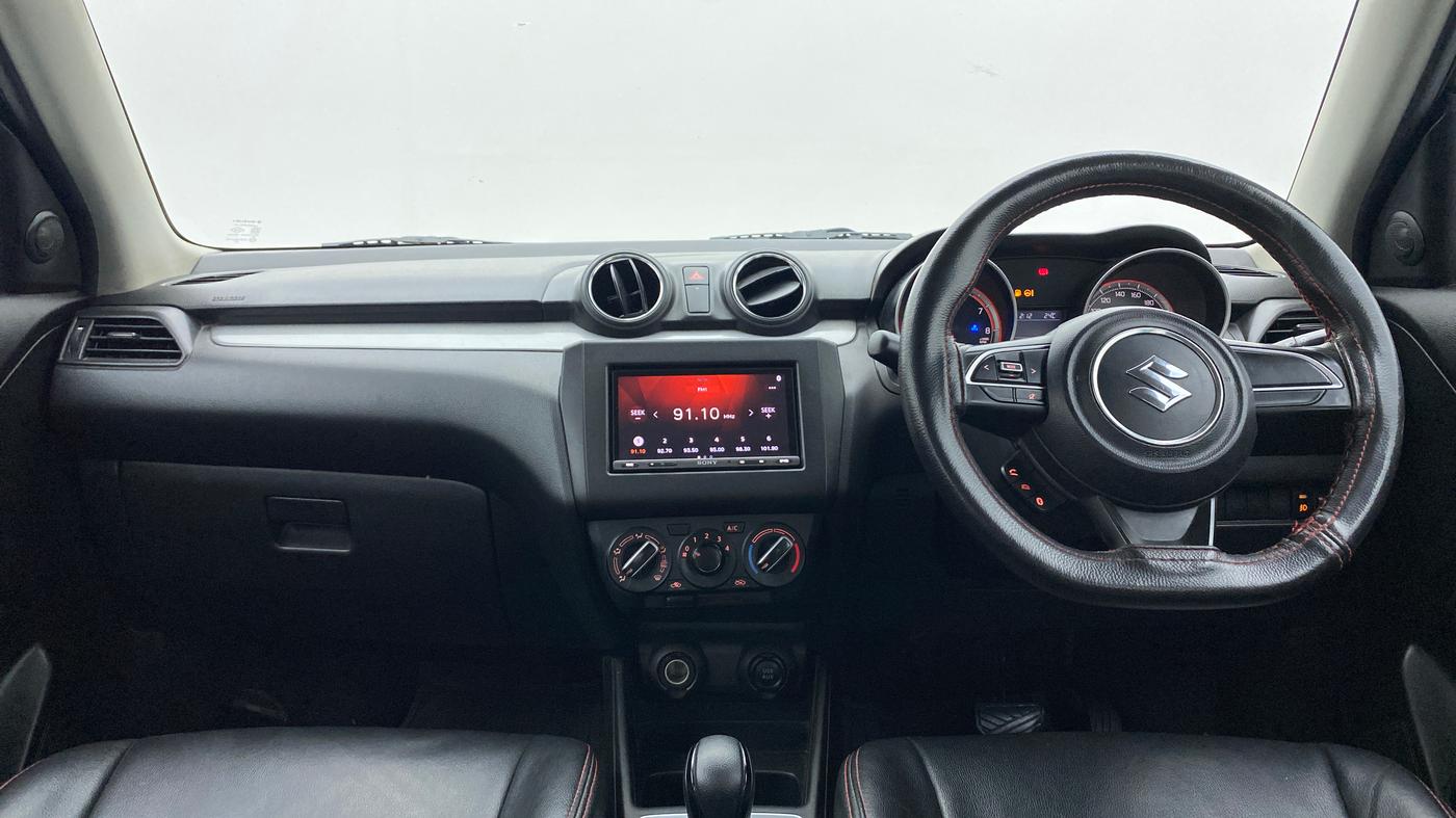 2018 Maruti Swift VXI AMT, Petrol, Automatic, 82,919 km, Dashboard