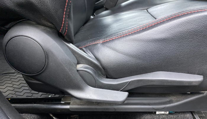2018 Maruti Swift VXI AMT, Petrol, Automatic, 82,919 km, Driver Side Adjustment Panel