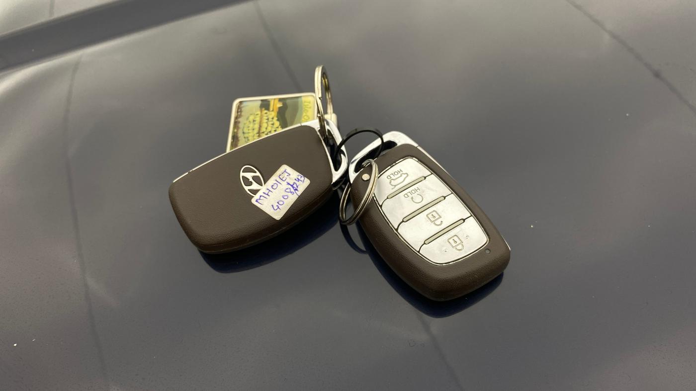 2023 Hyundai ALCAZAR 1.5 SIGNATURE (O) TURBO DCT 7, Petrol, Automatic, 36,065 km, Key Close Up