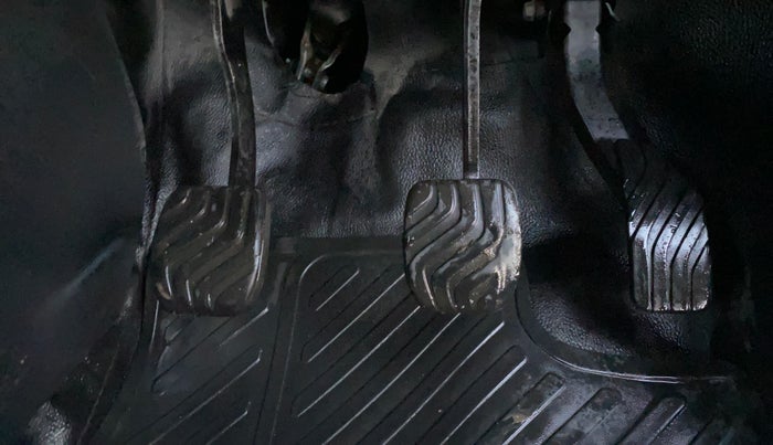 2021 Nissan MAGNITE XV MT, Petrol, Manual, 48,334 km, Pedals