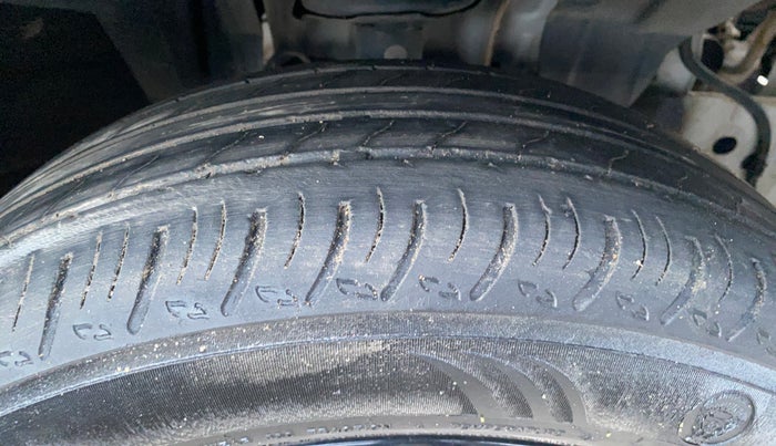 2021 Nissan MAGNITE XV MT, Petrol, Manual, 48,334 km, Right Front Tyre Tread