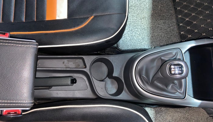 2022 Hyundai GRAND I10 NIOS SPORTZ 1.2 KAPPA VTVT, Petrol, Manual, 47,382 km, Gear Lever