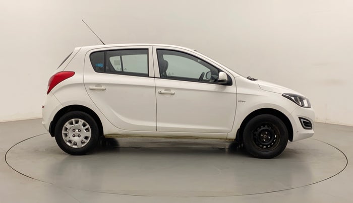 2013 Hyundai i20 MAGNA (O) 1.2, Petrol, Manual, 90,419 km, Right Side View