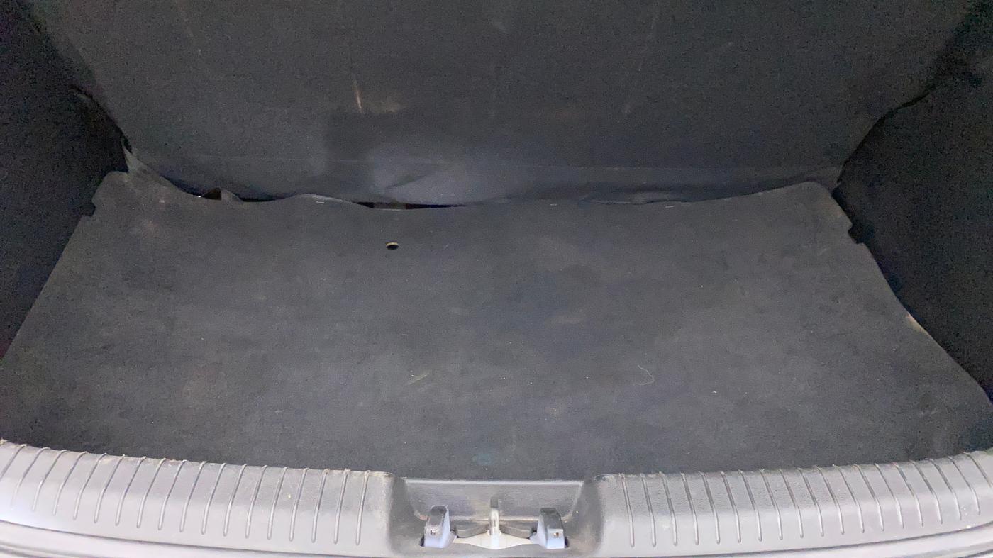 2013 Hyundai i20 MAGNA (O) 1.2, Petrol, Manual, 90,419 km, Boot Inside