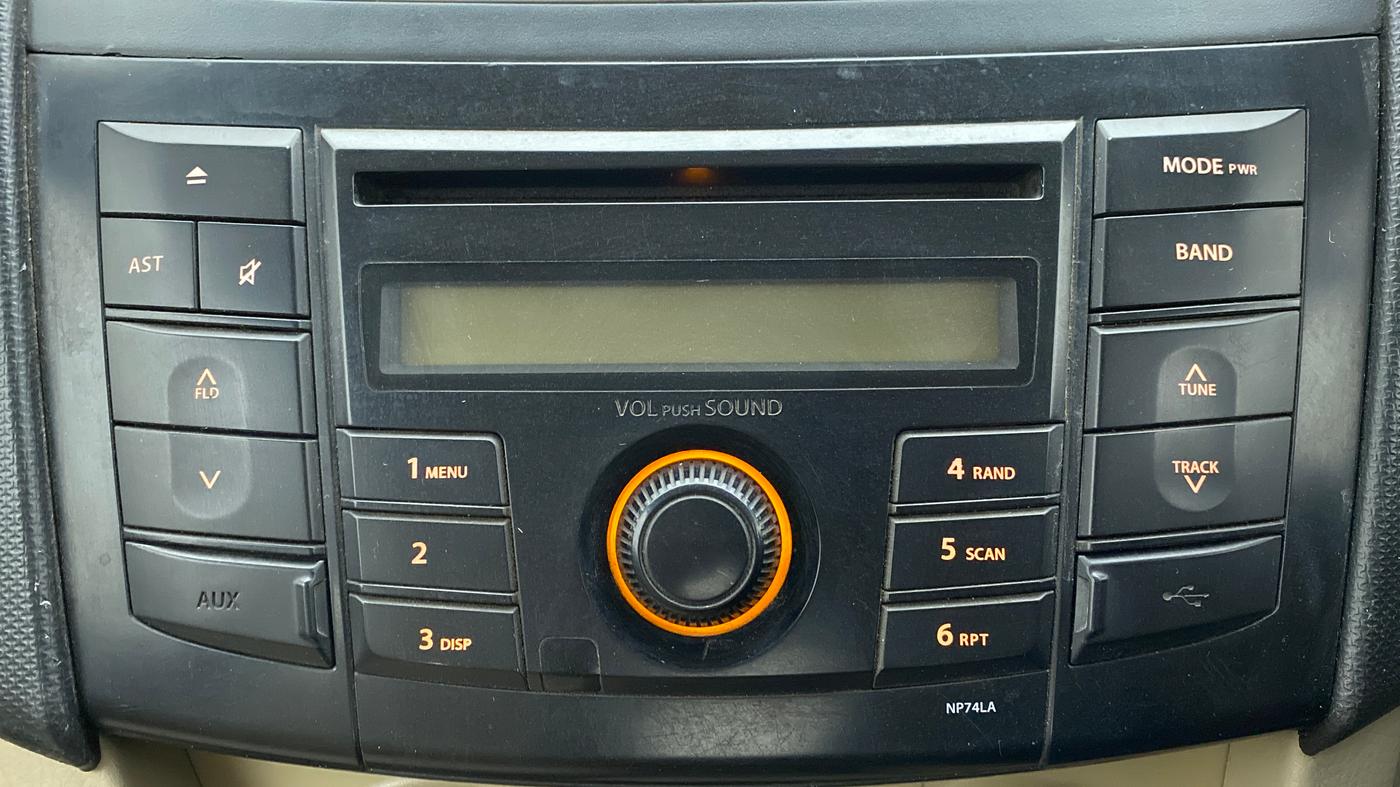 2013 Maruti Swift Dzire VDI, Diesel, Manual, 73,013 km, Infotainment System
