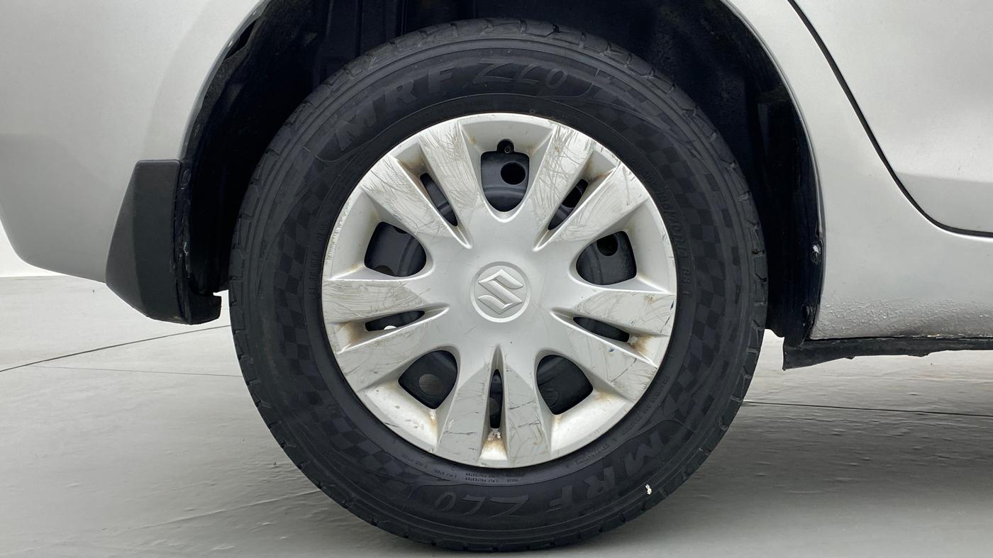 2013 Maruti Swift Dzire VDI, Diesel, Manual, 73,013 km, Right Rear Wheel