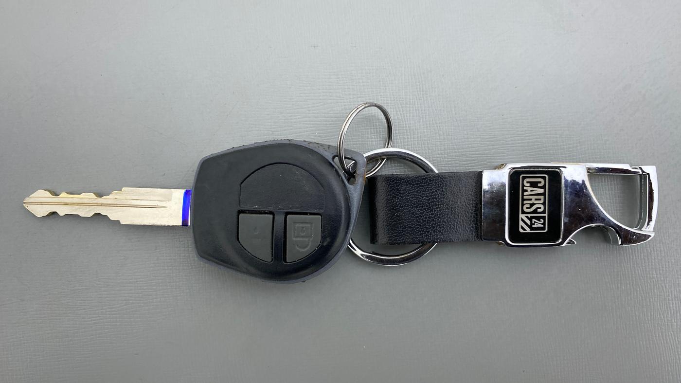 2013 Maruti Swift Dzire VDI, Diesel, Manual, 73,013 km, Key Close Up