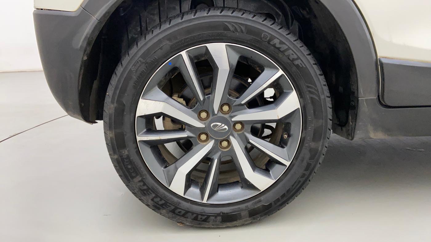 2021 Mahindra XUV300 1.2 W8 OPT, Petrol, Manual, 35,130 km, Right Rear Wheel
