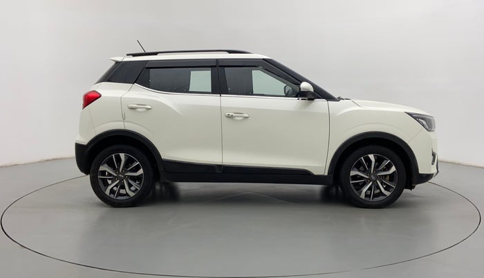 2021 Mahindra XUV300 1.2 W8 OPT, Petrol, Manual, 35,130 km, Right Side