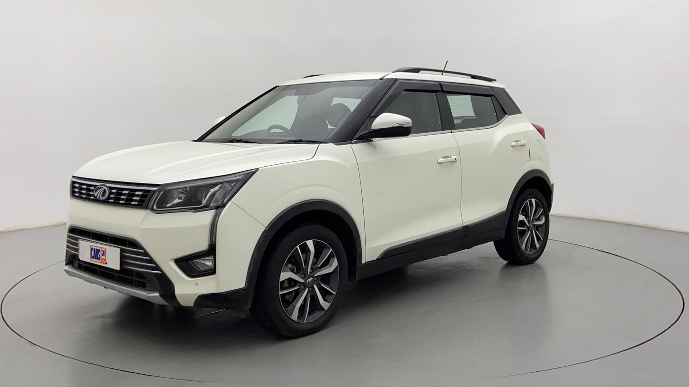 2021 Mahindra XUV300 1.2 W8 OPT, Petrol, Manual, 35,130 km, Left Front Diagonal