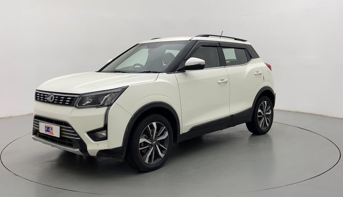 2021 Mahindra XUV300 1.2 W8 OPT, Petrol, Manual, 35,130 km, Left Front Diagonal