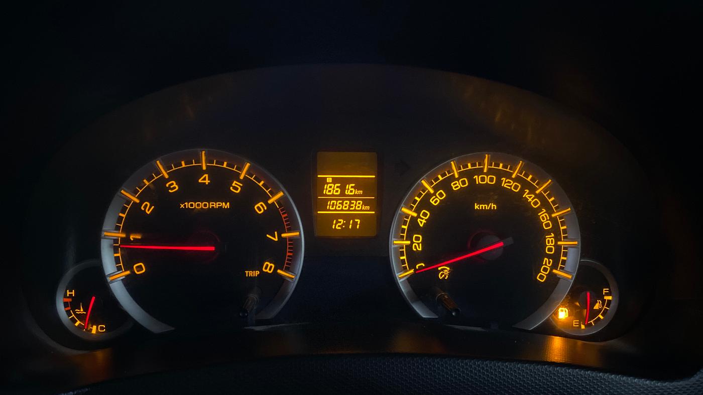 2016 Maruti Swift VXI, Petrol, Manual, 1,06,831 km, Odometer Image