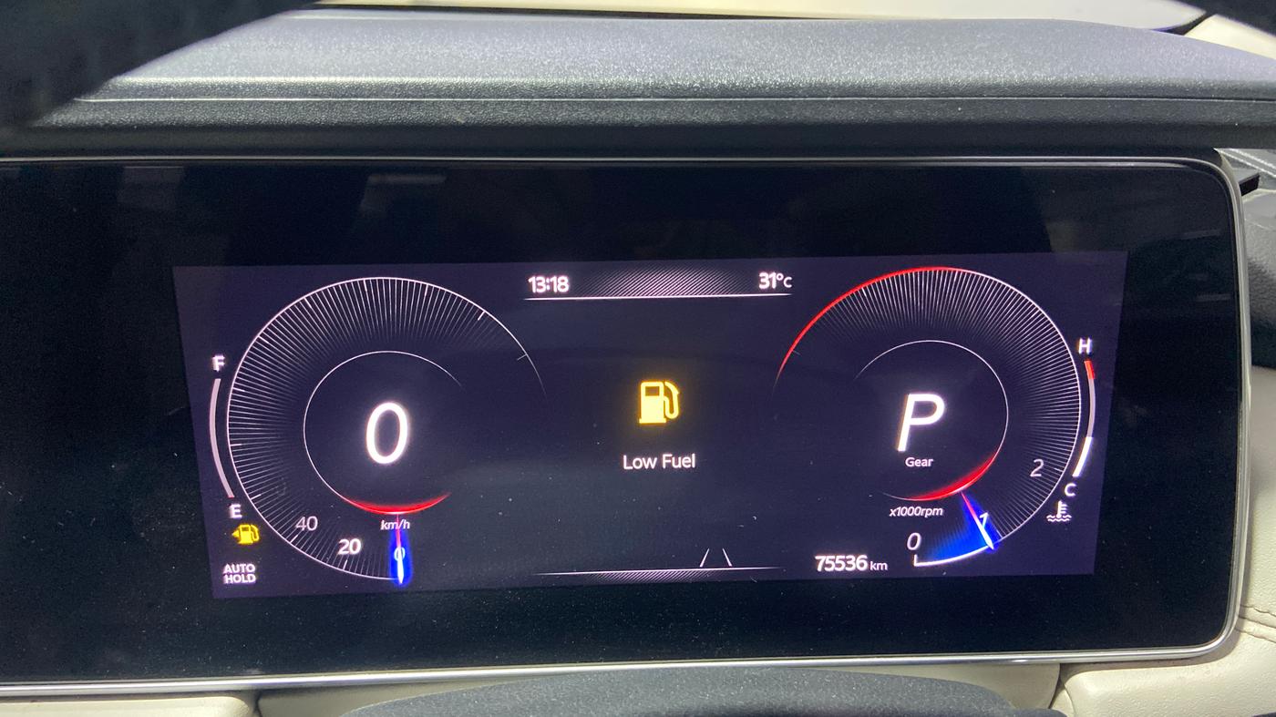 2021 Mahindra XUV700 AX 7 LUXURY D AT 7 STR, Diesel, Automatic, 75,523 km, Odometer Image