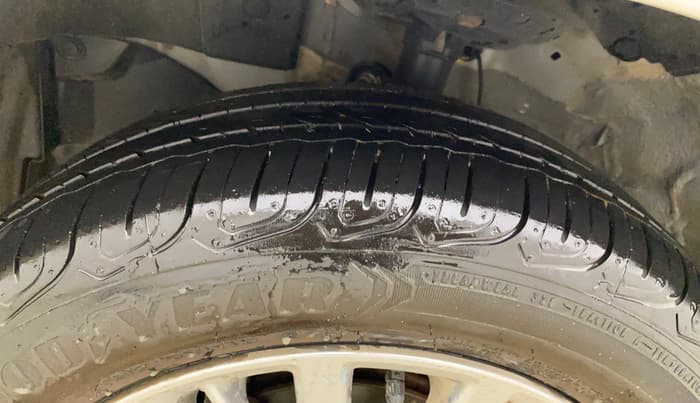 2025 Honda Amaze 1.2L I-VTEC VX CVT, Petrol, Automatic, 11,430 km, Left Front Tyre Tread