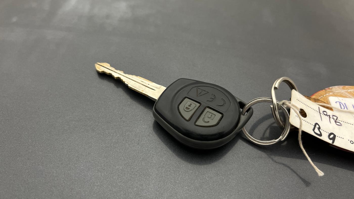 2023 Maruti Baleno SIGMA PETROL 1.2, Petrol, Manual, 81,366 km, Key Close Up