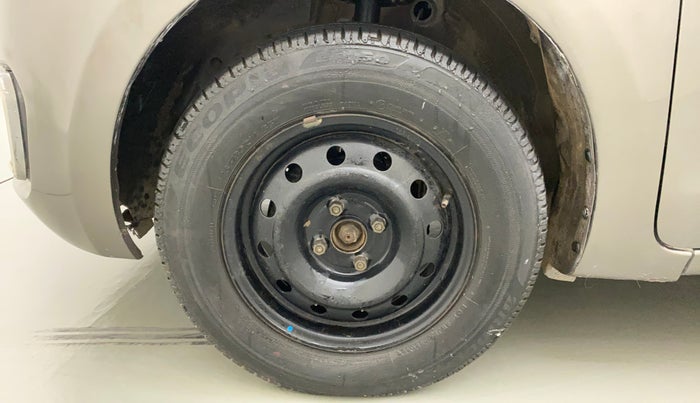 2019 Maruti Swift VXI, Petrol, Manual, 65,646 km, Left Front Wheel