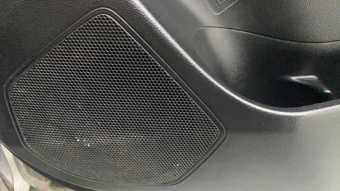 2019 Maruti Swift VXI, Petrol, Manual, 65,646 km, Speaker