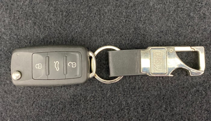 2021 Volkswagen Polo COMFORTLINE 1.0 TSI AT, Petrol, Automatic, 9,191 km, Key Close Up