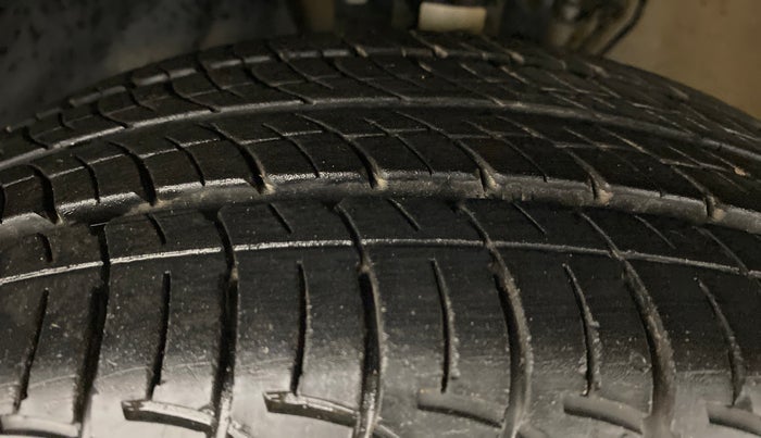 2021 Volkswagen Polo COMFORTLINE 1.0 TSI AT, Petrol, Automatic, 9,191 km, Left Front Tyre Tread