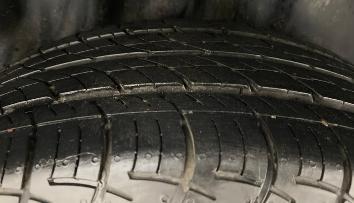 2021 Volkswagen Polo COMFORTLINE 1.0 TSI AT, Petrol, Automatic, 9,191 km, Right Rear Tyre Tread