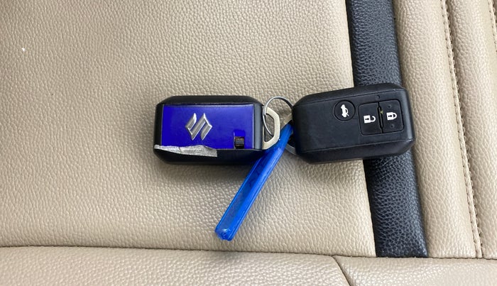 2022 Maruti Dzire ZXI Plus AMT, Petrol, Automatic, 98,910 km, Key Close Up