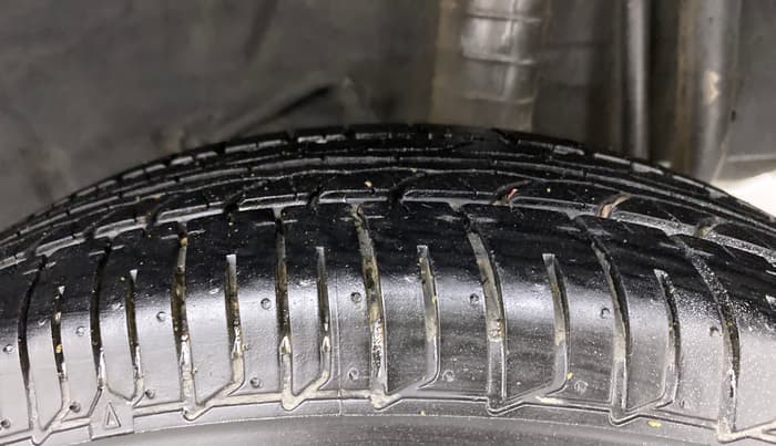 2014 Datsun Go T, Petrol, Manual, 29,171 km, Left Rear Tyre Tread