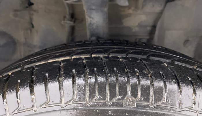 2014 Datsun Go T, Petrol, Manual, 29,171 km, Right Front Tyre Tread