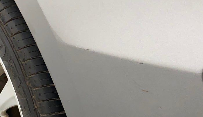 2016 Maruti Ciaz ZXI, Petrol, Manual, 85,280 km, Front bumper - Minor scratches