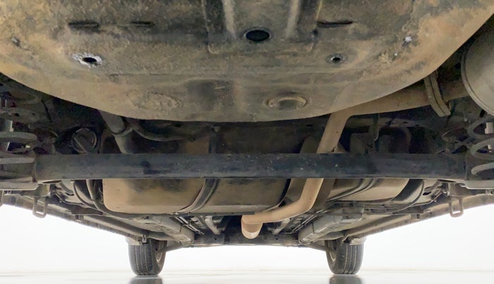 2016 Maruti Ciaz ZXI, Petrol, Manual, 85,280 km, Rear Underbody