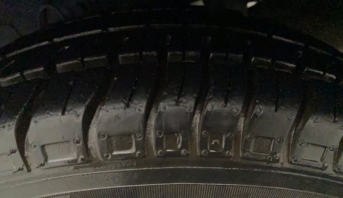 2012 Hyundai Eon D-LITE+, Petrol, Manual, 53,675 km, Left Front Tyre Tread
