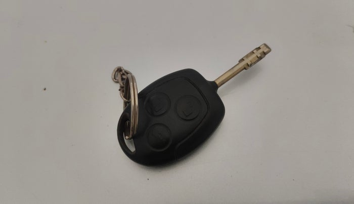 2013 Ford Figo EXI 1.2 PETROL, Petrol, Manual, 1,02,975 km, Key Close Up