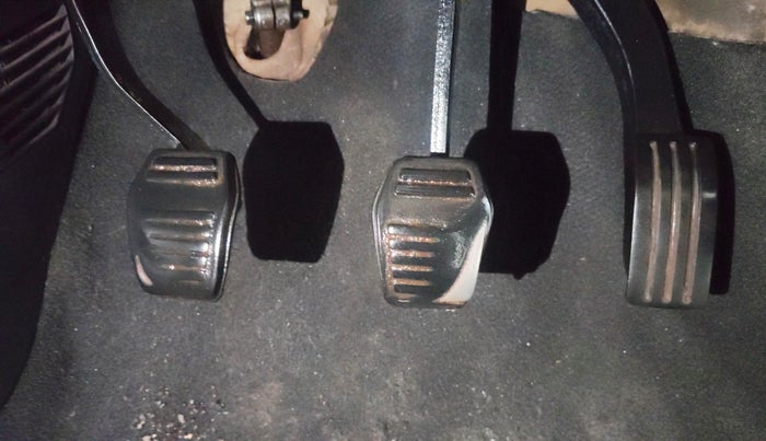 2013 Ford Figo EXI 1.2 PETROL, Petrol, Manual, 1,02,975 km, Pedals