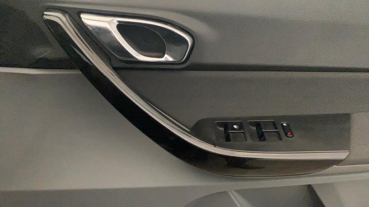 2018 Tata TIGOR XZA PETROL, Petrol, Automatic, 64,507 km, Driver Side Door Panels Control