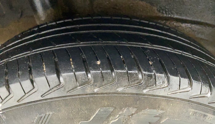 2021 Maruti New Wagon-R LXI CNG 1.0 L, CNG, Manual, 44,293 km, Right Rear Tyre Tread