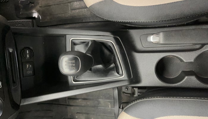 2015 Hyundai Elite i20 MAGNA 1.2, Petrol, Manual, 49,578 km, Gear Lever