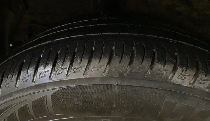 2023 KIA SONET HTK PLUS 1.0 IMT, Petrol, Manual, 32,948 km, Right Rear Tyre Tread