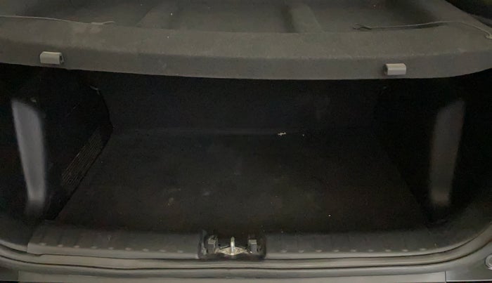 2023 KIA SONET HTK PLUS 1.0 IMT, Petrol, Manual, 32,948 km, Boot Inside