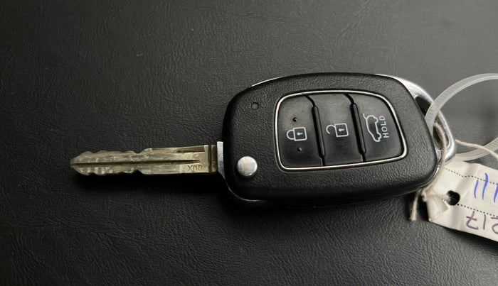 2020 Hyundai NEW I20 MAGNA 1.2 MT, Petrol, Manual, 49,881 km, Key Close Up