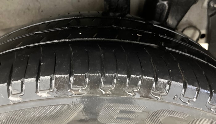 2020 Hyundai NEW I20 MAGNA 1.2 MT, Petrol, Manual, 49,881 km, Left Rear Tyre Tread