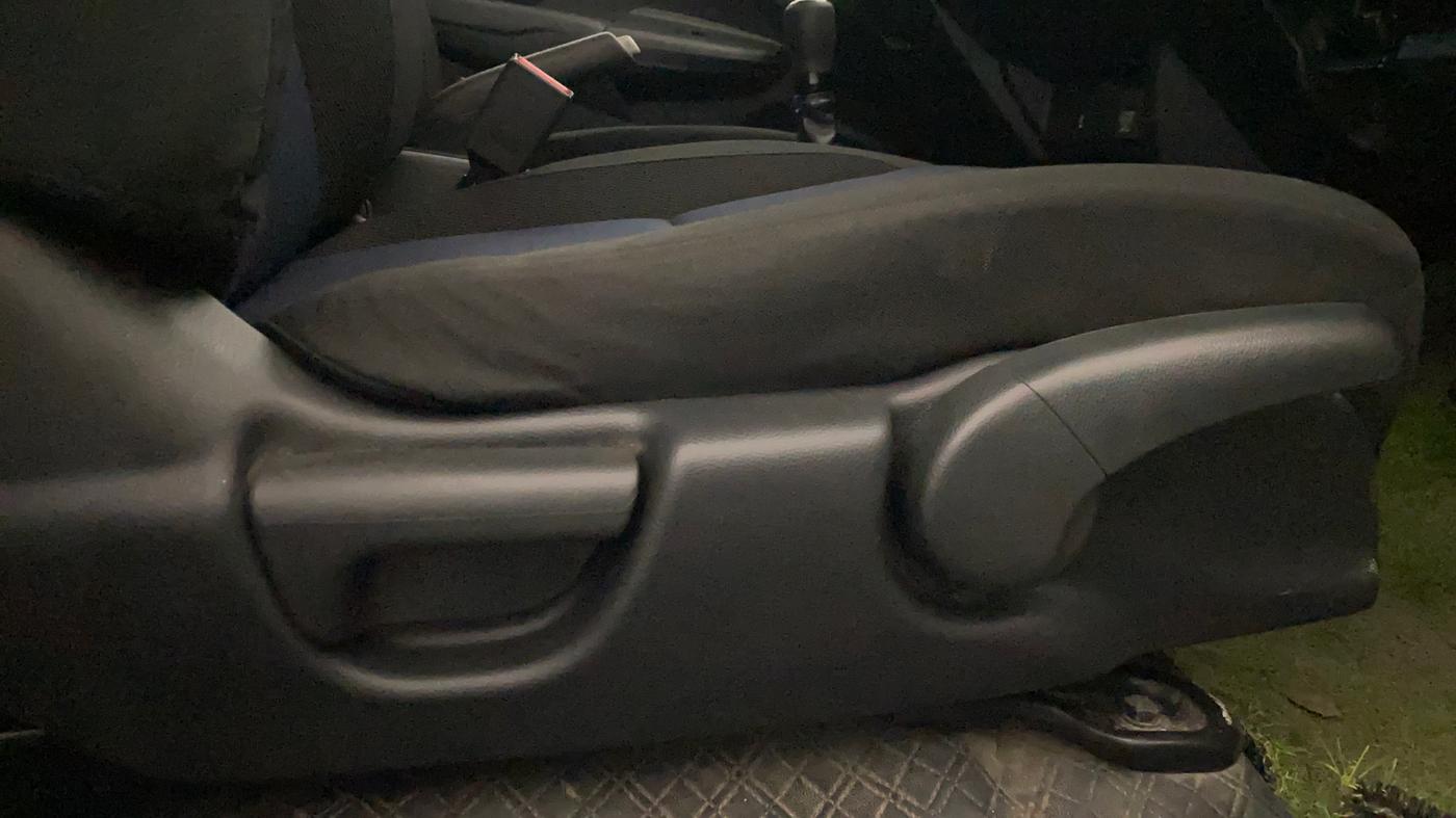 2019 Honda WR-V 1.2L I-VTEC S MT, Petrol, Manual, 64,445 km, Driver Side Adjustment Panel