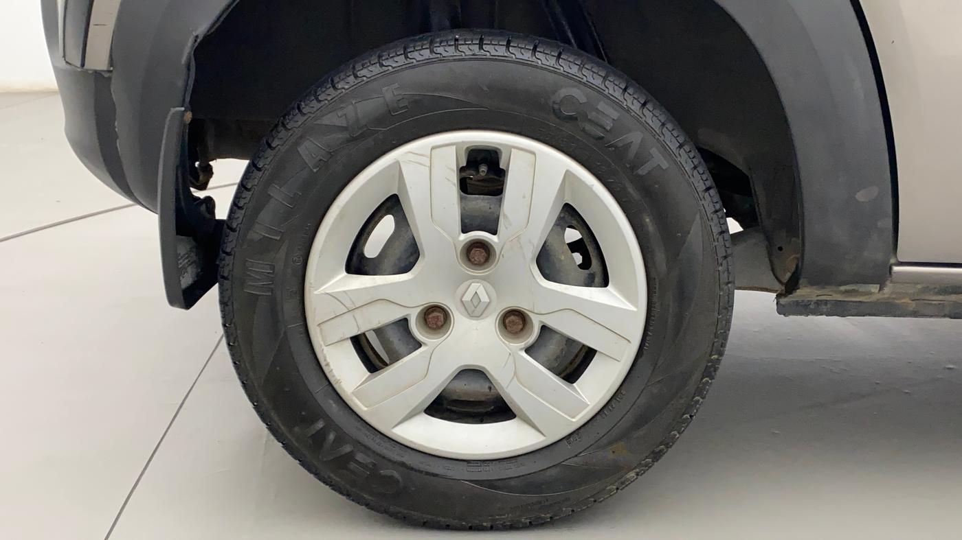 2018 Renault Kwid RXT 1.0 AMT (O), Petrol, Automatic, 43,879 km, Right Rear Wheel