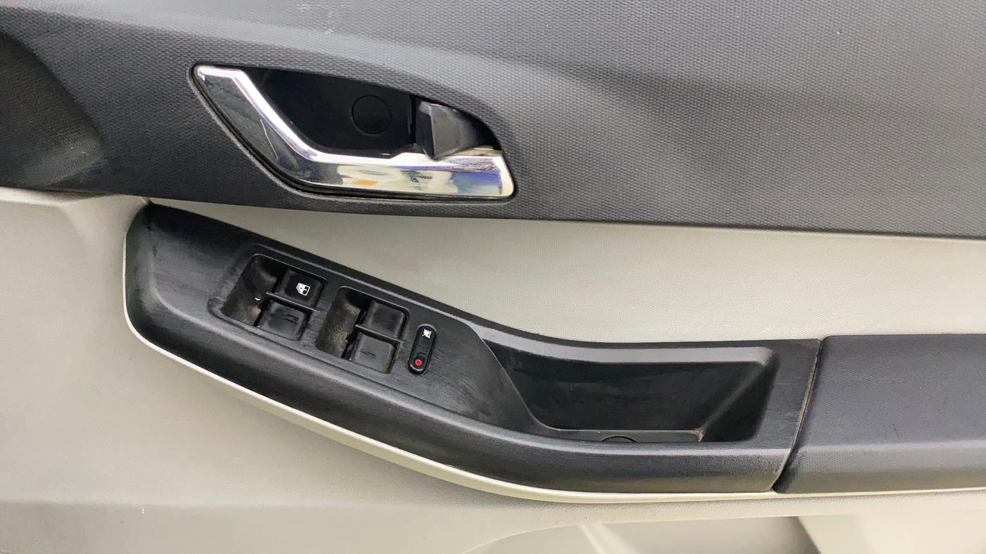 2021 Tata Tiago XZ PLUS PETROL, Petrol, Manual, 1,00,805 km, Driver Side Door Panels Control