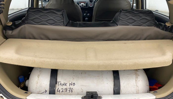 2015 Honda Brio VX AT, CNG, Automatic, 75,747 km, Boot Inside