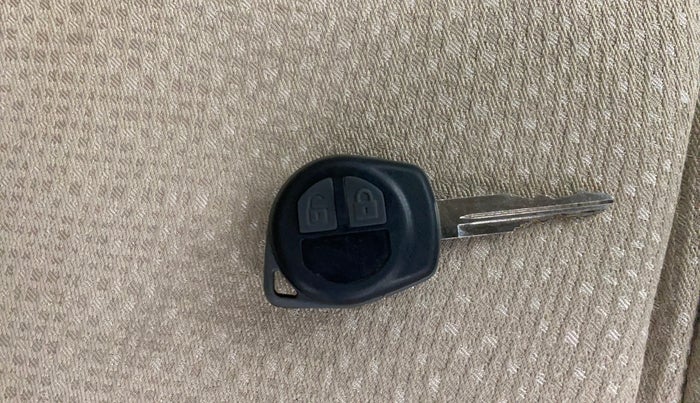 2014 Maruti Swift Dzire VDI, Diesel, Manual, 1,20,186 km, Key Close Up