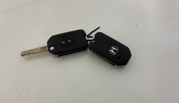 2019 Honda WR-V 1.2L I-VTEC VX MT, Petrol, Manual, 20,578 km, Key Close Up