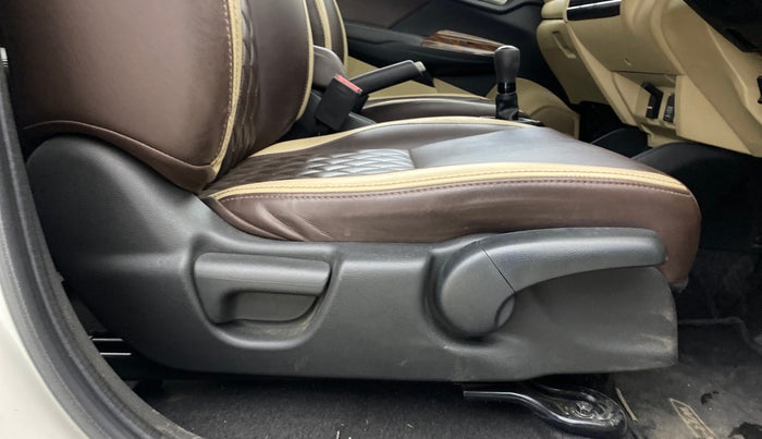 2019 Honda WR-V 1.2L I-VTEC VX MT, Petrol, Manual, 20,578 km, Driver Side Adjustment Panel